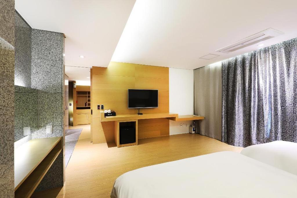 Business Design Hotel Luv Incheon Dış mekan fotoğraf