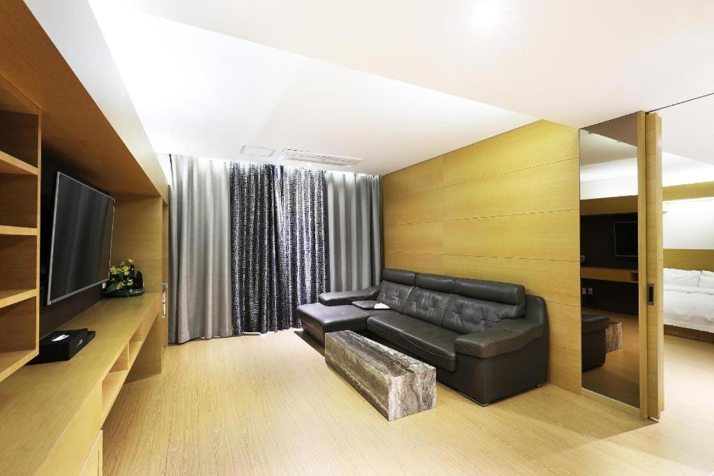 Business Design Hotel Luv Incheon Dış mekan fotoğraf