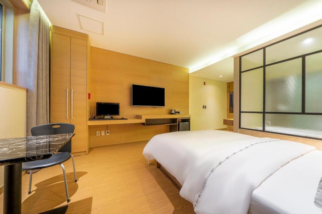 Business Design Hotel Luv Incheon Dış mekan fotoğraf